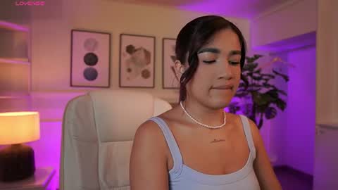 Ivy Grabes online show from July 29, 11:32 am