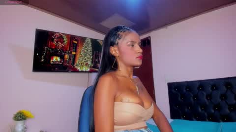 Snapshot of ivyjackson2 chatting on December 5, 2:15 am Adriana Independent Model online show from December 5, 2:15 am
