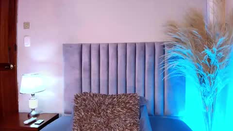 IvyJhonss online show from November 18, 12:41 pm