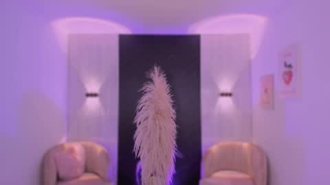 Ivy online show from December 21, 9:32 pm