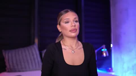 IvyRowa online show from March 9, 7:05 pm