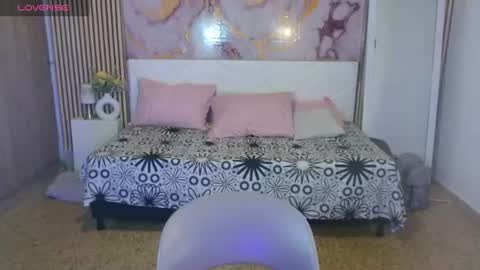 ivyshine7 online show from June 10, 1:49 am