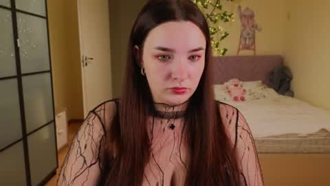 Daisy online show from July 28, 8:52 pm