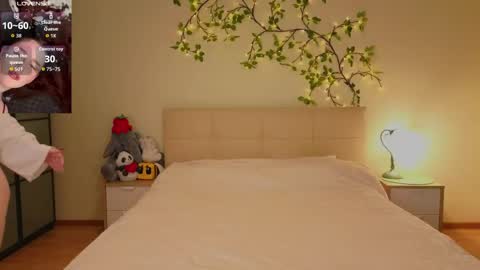 Daisy online show from May 4, 11:22 pm
