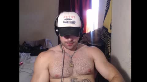 Snapshot of izak144 chatting on December 4, 10:57 pm izak144 online show from December 4, 10:57 pm