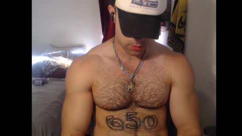 Snapshot of izak144 chatting on January 11, 6:54 pm izak144 online show from January 11, 6:54 pm