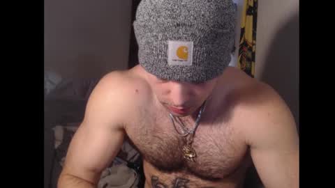 Snapshot of izak144 chatting on February 13, 8:03 pm izak144 online show from February 13, 8:03 pm