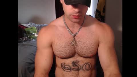 Snapshot of izak144 chatting on December 12, 7:26 pm izak144 online show from December 12, 7:26 pm