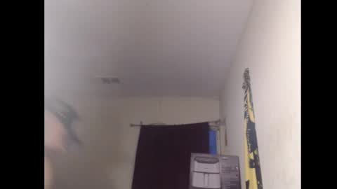 Snapshot of izak144 chatting on February 14, 2:07 am izak144 online show from February 14, 2:07 am