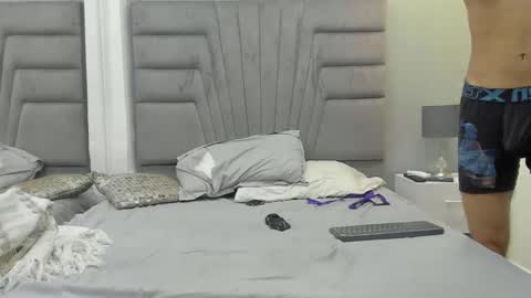 izato online show from February 22, 5:35 pm