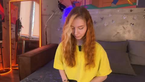 izi online show from March 9, 2:54 pm