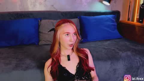 izi online show from November 20, 5:10 pm