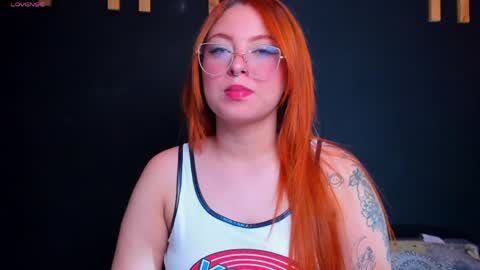 hot izys online show from April 25, 6:26 am