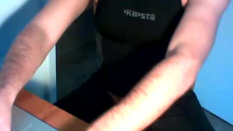 izzepaerdna online show from November 9, 12:30 pm