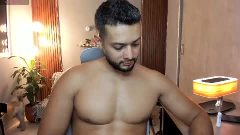 Calix  Independient model Insta and twt Calixsnake online show from August 9, 12:43 am