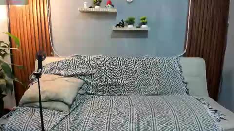Calix  Independient model Insta and twt Calixsnake online show from August 9, 4:29 am