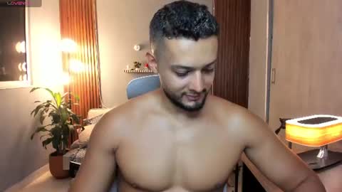 Calix  Independient model Insta and twt Calixsnake online show from July 18, 1:07 am