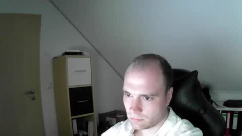 Snapshot of j_german783377 chatting on October 12, 8:51 am here4y online show from October 12, 8:51 am
