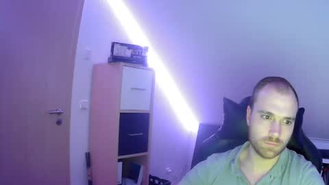 Snapshot of j_german783377 chatting on January 7, 7:06 pm here4y online show from January 7, 7:06 pm