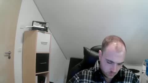 Snapshot of j_german783377 chatting on January 11, 1:01 pm here4y online show from January 11, 1:01 pm