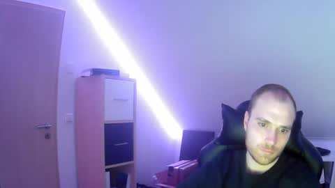 Snapshot of j_german783377 chatting on February 6, 7:51 pm here4y online show from February 6, 7:51 pm
