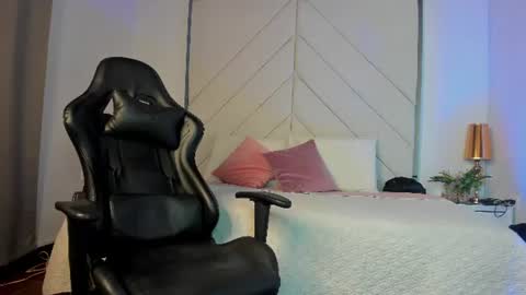 J King online show from June 12, 2:54 am