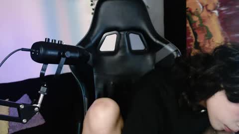jade 18  online show from April 25, 1:41 am