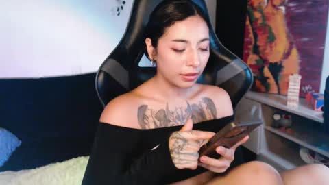 jade 18  online show from July 11, 6:18 am