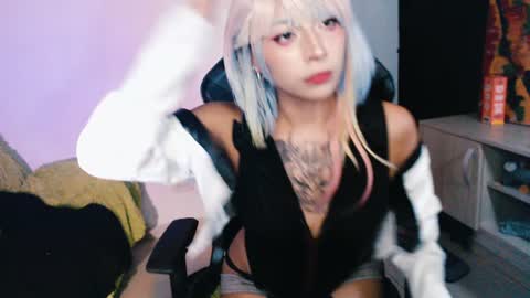jade 18  online show from June 25, 6:07 am