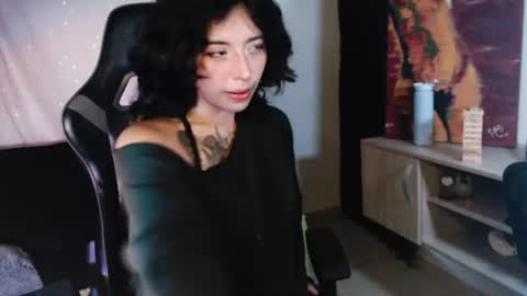 jade 18  online show from July 15, 2:17 am