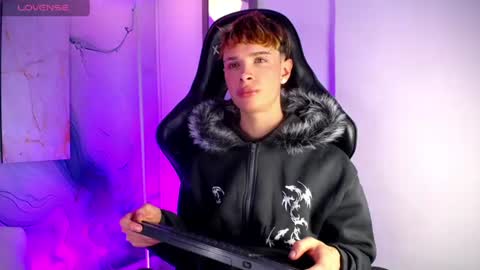 JACK  online show from June 23, 12:33 pm