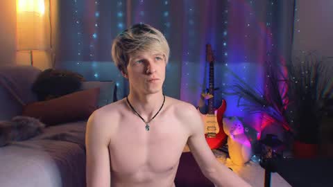 brestonsweet online show from April 28, 2:27 am