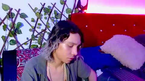 Laick online show from December 3, 10:34 pm