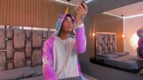 Jack online show from November 23, 4:43 am