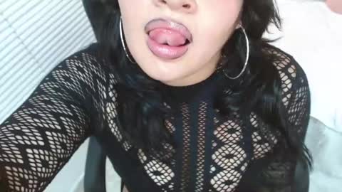 Jackie online show from June 4, 8:04 pm