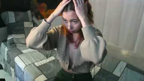 jackyrosee2323 online show from July 1, 1:14 am