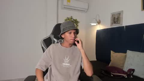 jacob_cum23 online show from June 15, 2:31 pm