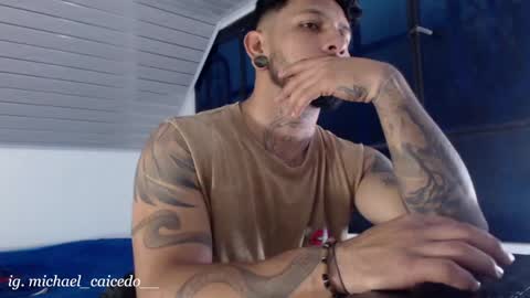 Michael Caicedo online show from July 30, 2:56 am