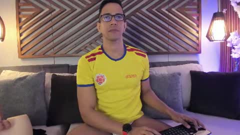 jacobdraven online show from June 24, 4:41 am