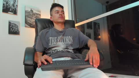 JACOB STONES online show from January 22, 6:31 am