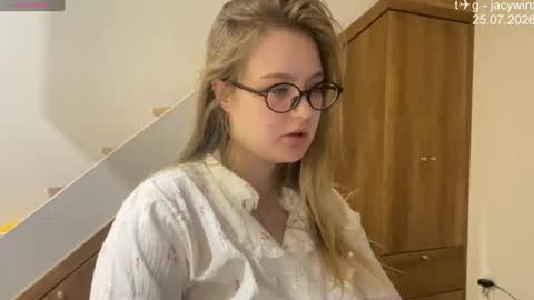 jacywinslat online show from July 25, 12:03 pm