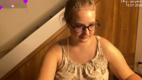 jacywinslat online show from July 15, 8:46 pm