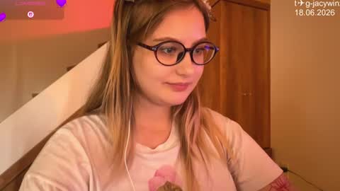 jacywinslat online show from June 18, 9:14 am
