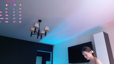 Jade online show from July 21, 2:30 pm