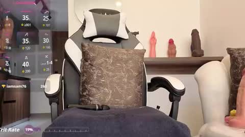 Jade online show from November 12, 5:04 pm