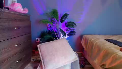  Jade Brunete  online show from June 21, 12:50 am