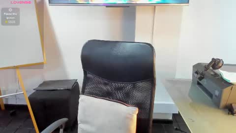 jade_connor online show from June 26, 8:58 pm
