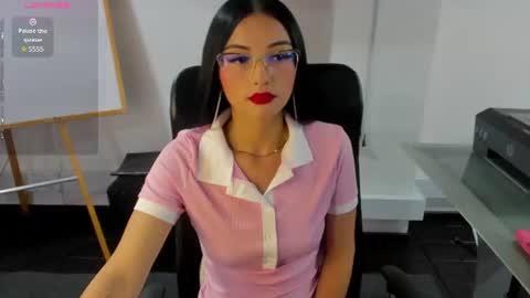 jade_connor online show from July 6, 8:33 pm