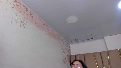 Snapshot of jade_greeyy_ chatting on October 1, 3:49 am Jade Greeyy online show from October 1, 3:49 am