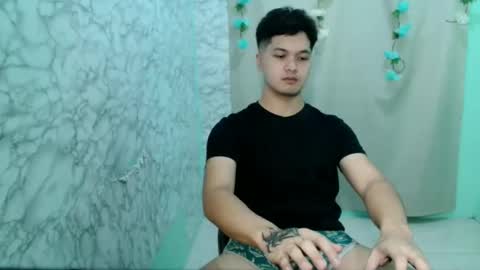 jade_halo online show from May 15, 2:24 pm
